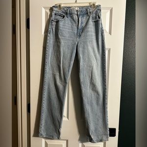A & F 90’s Straight Ultra High Rise Jeans